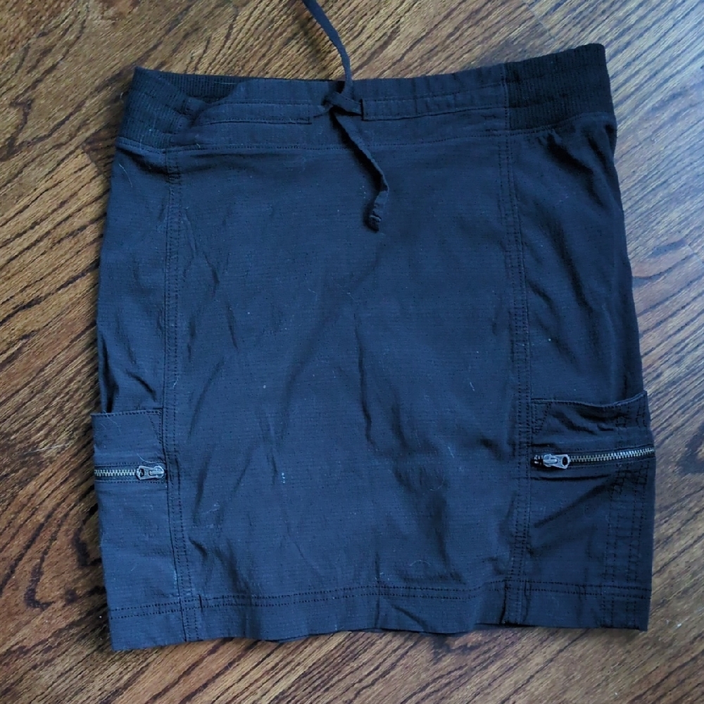 Athleta Charcoal Mini Skirt with Zipper Pockets
